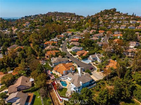 1086 Castlerock , North Tustin, CA