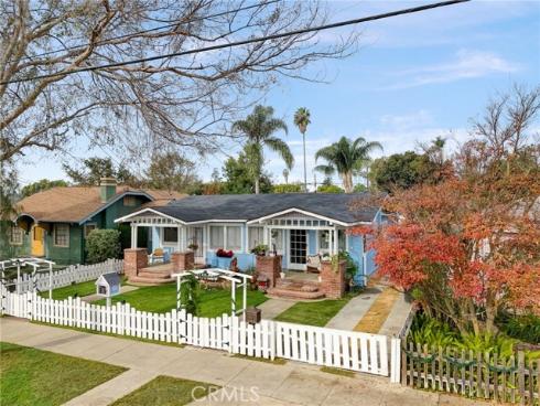 817 E Palmyra Avenue, Orange, CA