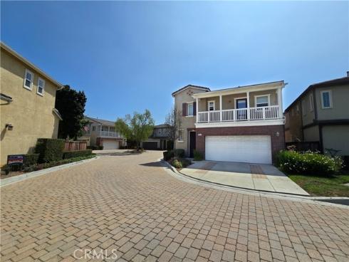 201 W Sparkleberry   Avenue, Orange, CA