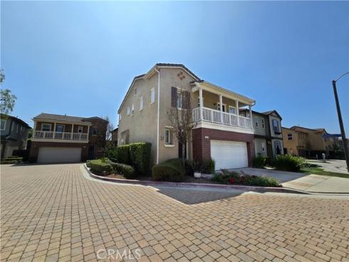 201 W Sparkleberry   Avenue, Orange, CA