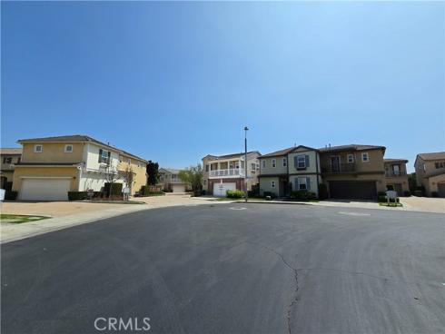 201 W Sparkleberry   Avenue, Orange, CA