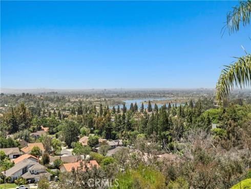 5506 E Crest De Ville   Avenue, Orange, CA