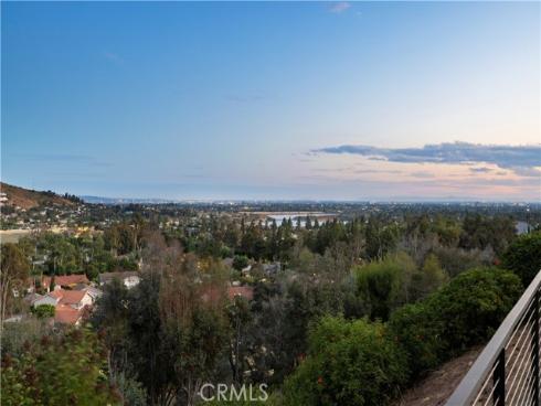 5506 E Crest De Ville   Avenue, Orange, CA