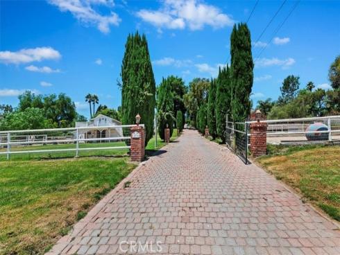 10751  Orange Park   Boulevard, Orange, CA