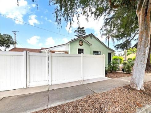 204 N Jewell   Place, Orange, CA