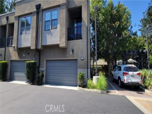 561 W Maple   Avenue, Orange, CA