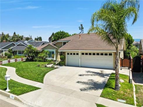 1725 N Williamsburg   Street, Orange, CA