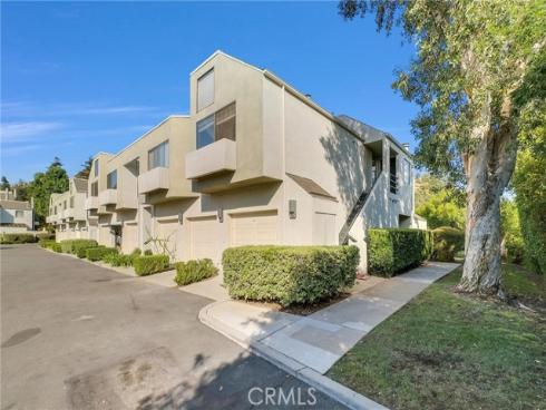 5744 E Creekside  26  Avenue, Orange, CA