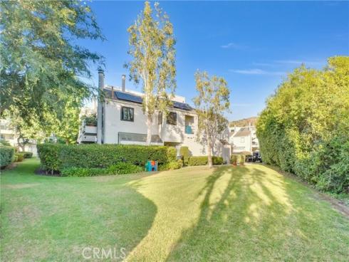 5744 E Creekside  26  Avenue, Orange, CA