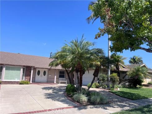 1045 E Carleton   Avenue, Orange, CA