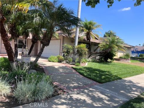 1045 E Carleton   Avenue, Orange, CA