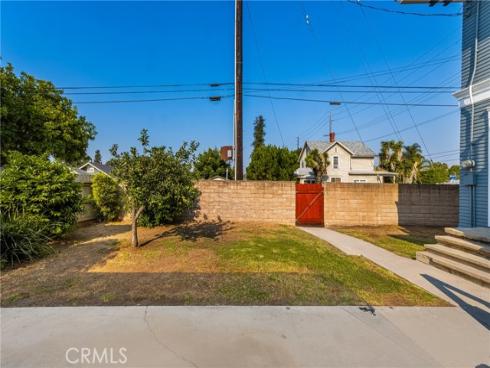 690 W Palmyra   Avenue, Orange, CA