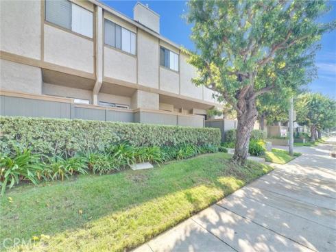 2000 W Palmyra  2  Avenue, Orange, CA