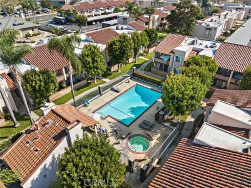 700  W La Veta Avenue Unit O18  , Orange, CA