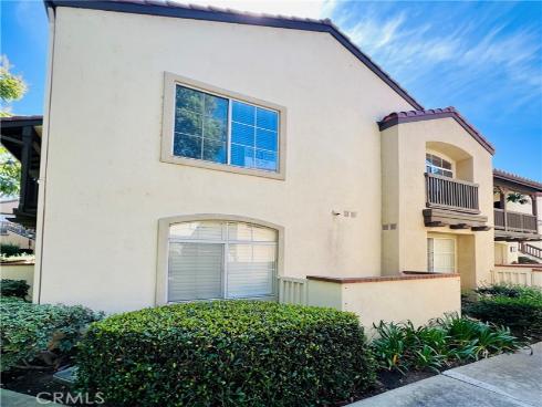 129 N Cross Creek  J  Road, Orange, CA