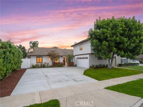 547 N Wrightwood   Drive, Orange, CA