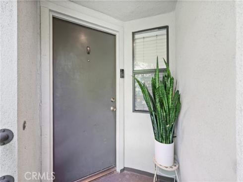 5744 E Creekside  58  Avenue, Orange, CA