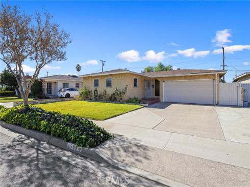 764 N Russell   Drive, Orange, CA