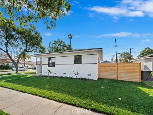 1950 E Mayfair   Avenue, Orange, CA