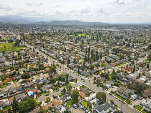 2122 N Shaffer Street A & B , Orange, CA