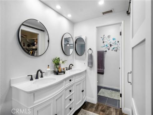 805 W Brentwood Avenue, Orange, CA