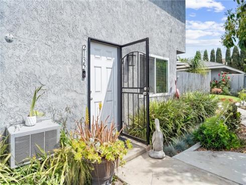 2135 N Orange Olive  10  Road, Orange, CA