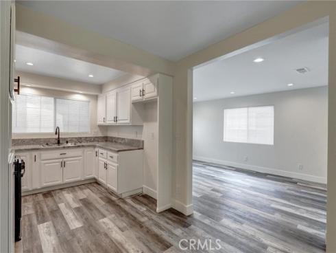 402 E Glendale Drive, Orange, CA