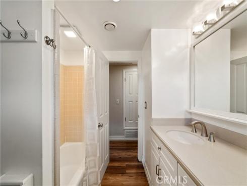 3123 E La Veta Avenue, Orange, CA