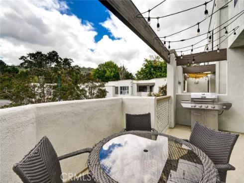 166 N Singingwood 9 Street, Orange, CA