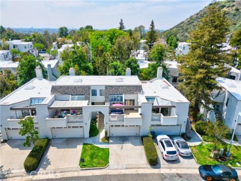 5846 E Creekside 10 Avenue, Orange, CA