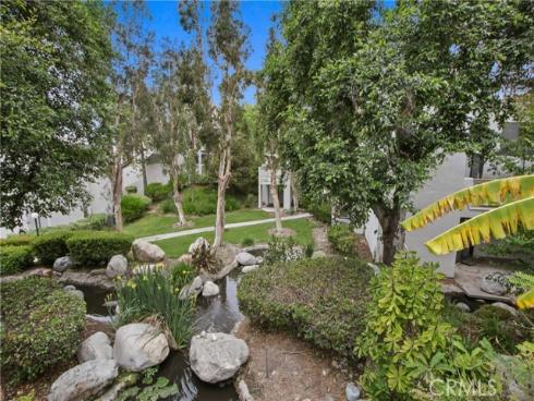 5846 E Creekside 10 Avenue, Orange, CA