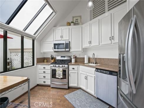 5846 E Creekside 10 Avenue, Orange, CA