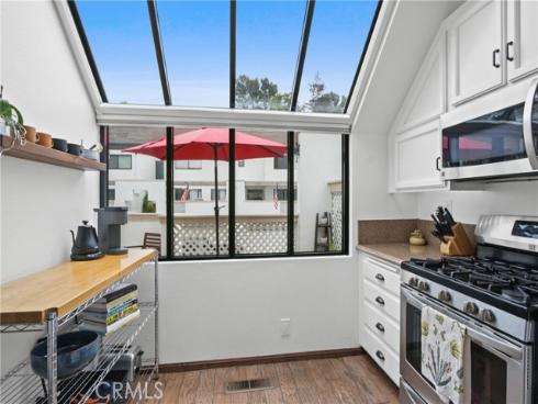 5846 E Creekside 10 Avenue, Orange, CA