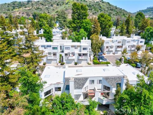 5846 E Creekside 10 Avenue, Orange, CA