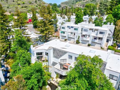 5846 E Creekside 10 Avenue, Orange, CA