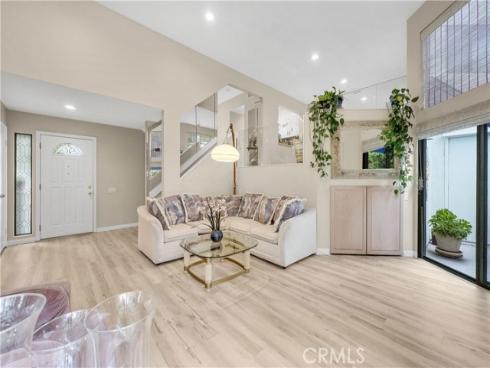 5846 E Creekside  35  Avenue, Orange, CA