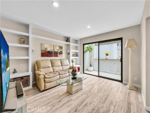 5846 E Creekside  35  Avenue, Orange, CA