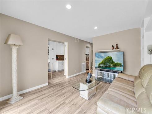 5846 E Creekside  35  Avenue, Orange, CA