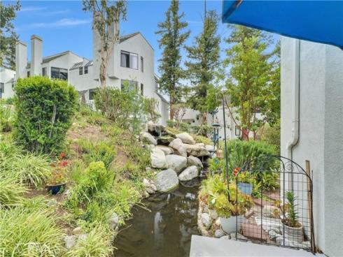 5846 E Creekside  35  Avenue, Orange, CA