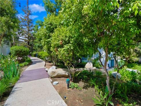 5846 E Creekside  35  Avenue, Orange, CA