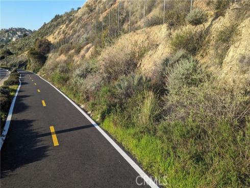 5846 E Creekside  35  Avenue, Orange, CA