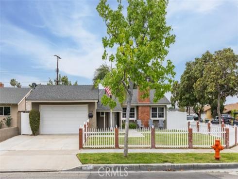 2126 E Adams Avenue, Orange, CA