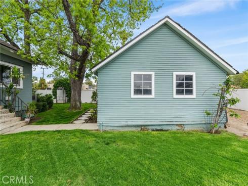 952 E Palmyra Avenue, Orange, CA