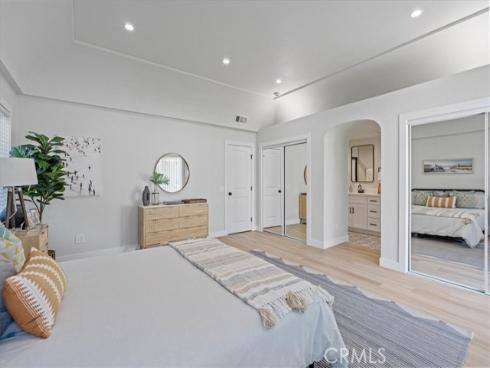 1043 E Palmyra Avenue, Orange, CA