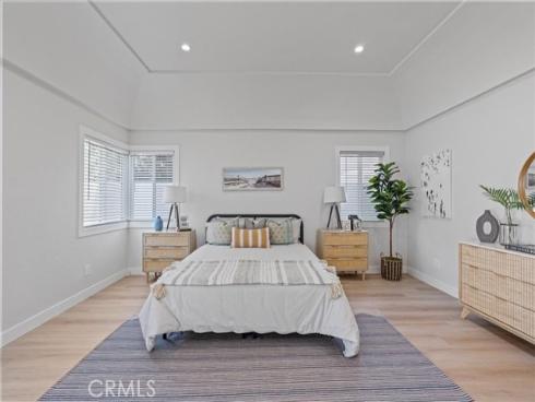 1043 E Palmyra Avenue, Orange, CA