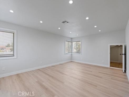 1043 E Palmyra Avenue, Orange, CA