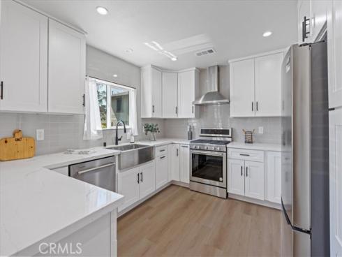 1043 E Palmyra Avenue, Orange, CA