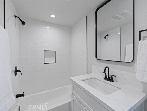 1043 E Palmyra Avenue, Orange, CA