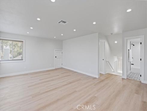 1043 E Palmyra Avenue, Orange, CA