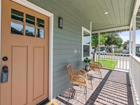 1043 E Palmyra Avenue, Orange, CA